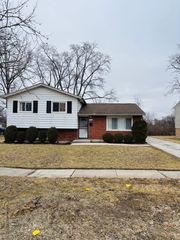 807 Union Drive, University Park, IL 60484