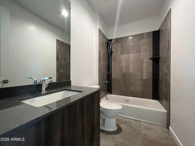 507 E MOUNTAIN VIEW Road, Phoenix, AZ 85020