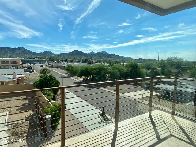 507 E MOUNTAIN VIEW Road, Phoenix, AZ 85020