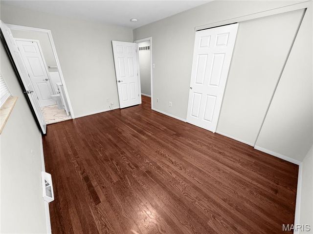2040 David Drive, Florissant, MO 63031