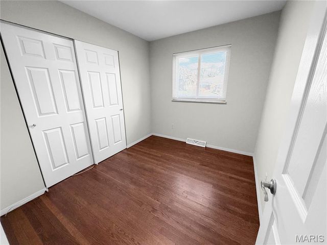 2040 David Drive, Florissant, MO 63031