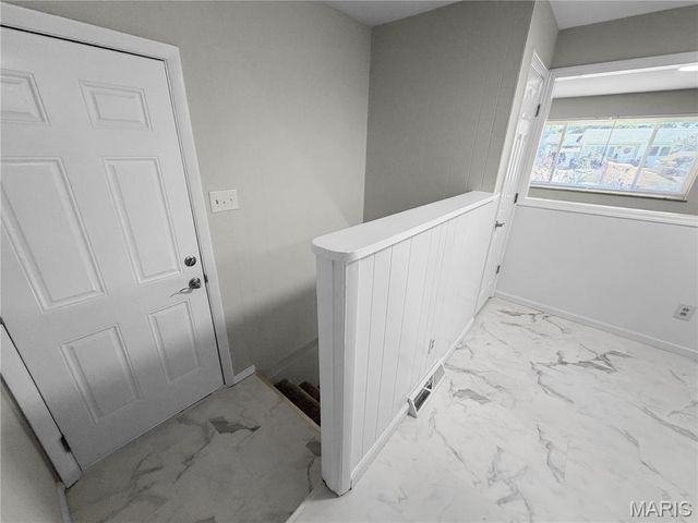 2040 David Drive, Florissant, MO 63031