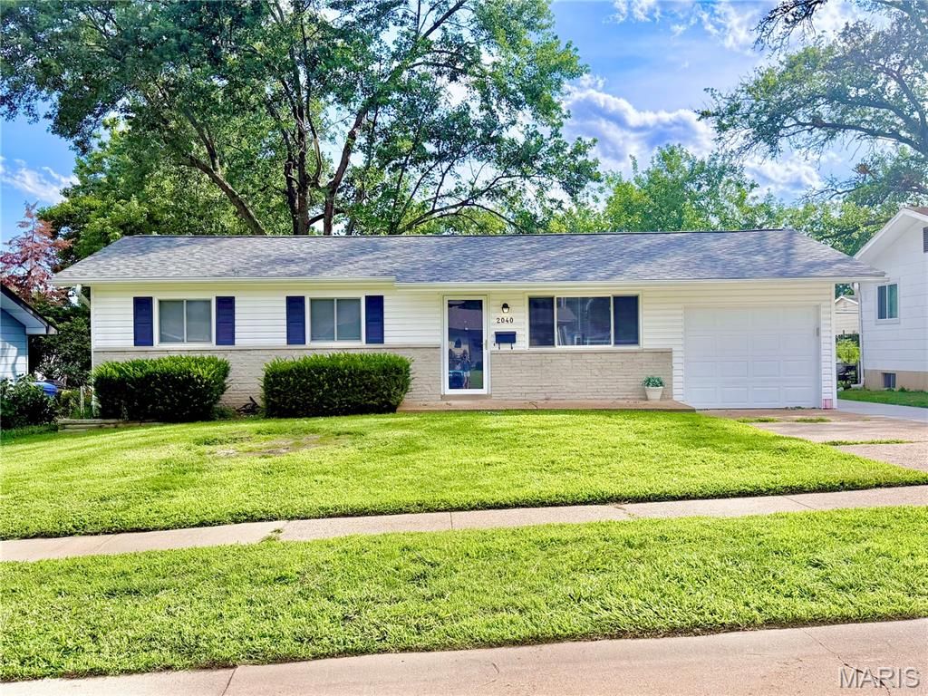 2040 David Drive, Florissant, MO 63031