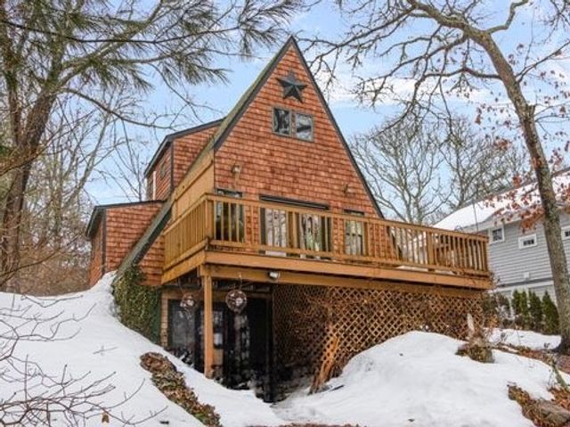 27 Ricks Road, Charlestown, RI 02813