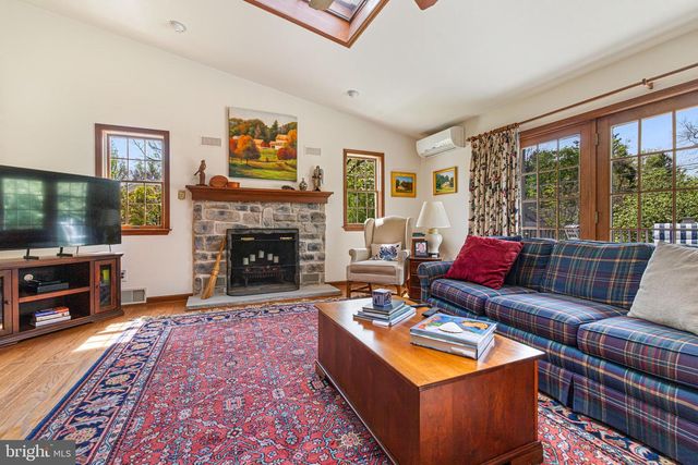 1036 KIPLING RD, Jenkintown, PA 19046