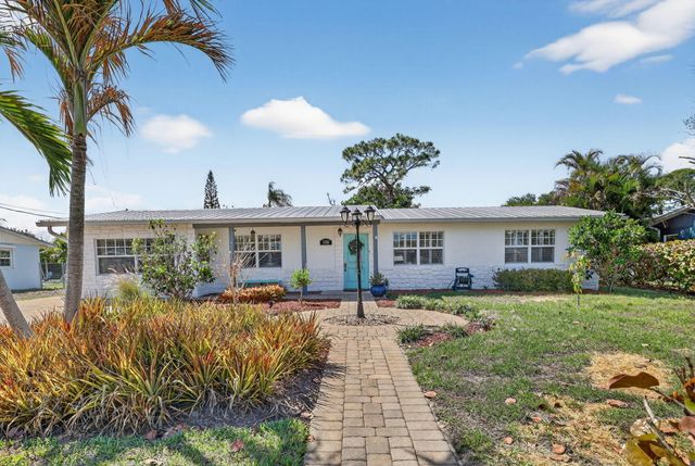 1252 SE Madison Ave, Stuart, FL 34996