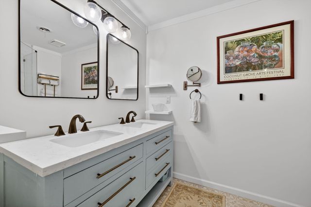 1252 SE Madison Ave, Stuart, FL 34996