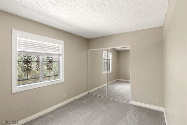 474 Las Casitas Way, Las Vegas, NV 89121