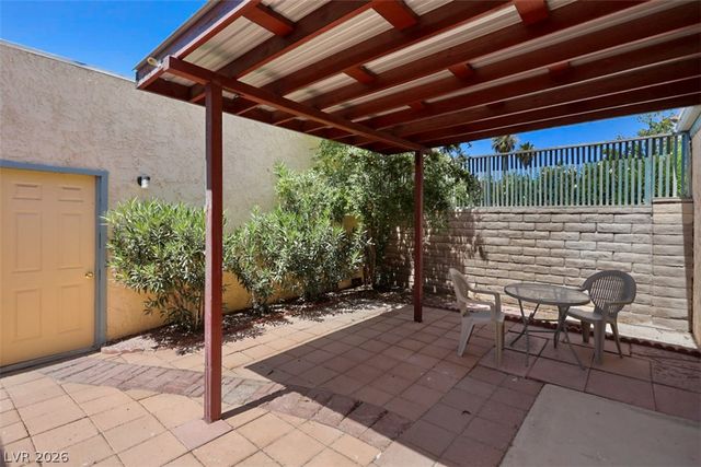 474 Las Casitas Way, Las Vegas, NV 89121
