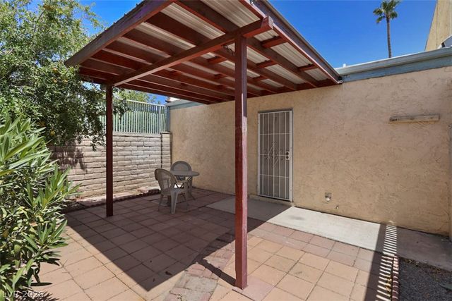 474 Las Casitas Way, Las Vegas, NV 89121