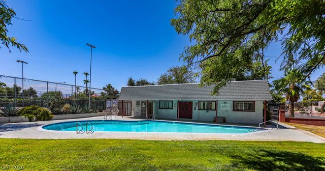 474 Las Casitas Way, Las Vegas, NV 89121