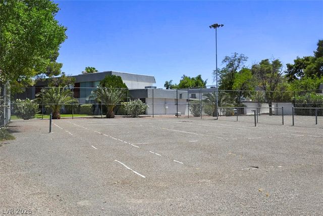 474 Las Casitas Way, Las Vegas, NV 89121