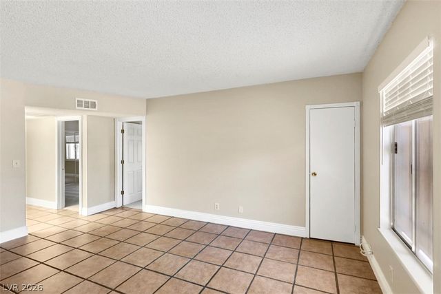 474 Las Casitas Way, Las Vegas, NV 89121