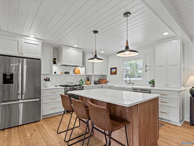 386 York Drive, Rogersville, AL 35652