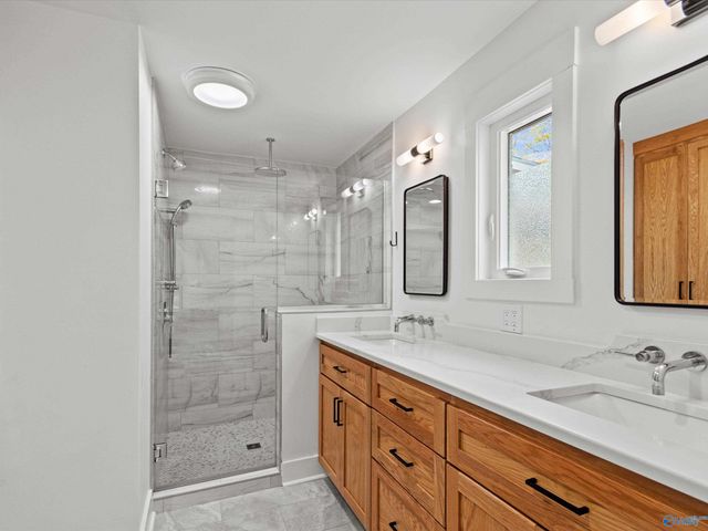 386 York Drive, Rogersville, AL 35652