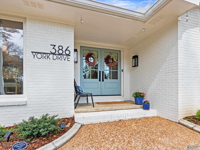 386 York Drive, Rogersville, AL 35652