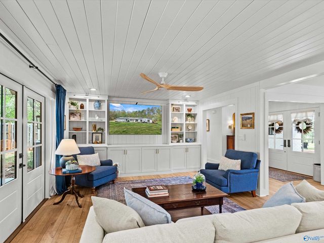 386 York Drive, Rogersville, AL 35652