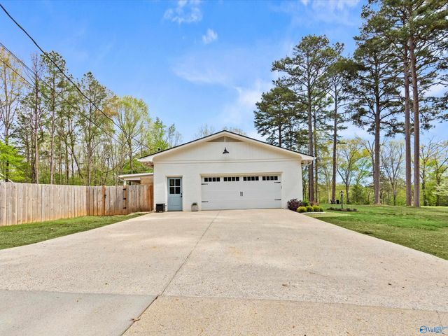 386 York Drive, Rogersville, AL 35652