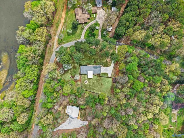 386 York Drive, Rogersville, AL 35652