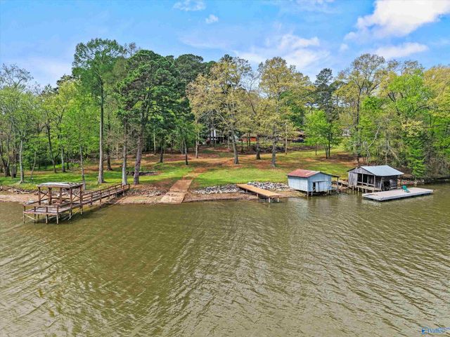 386 York Drive, Rogersville, AL 35652