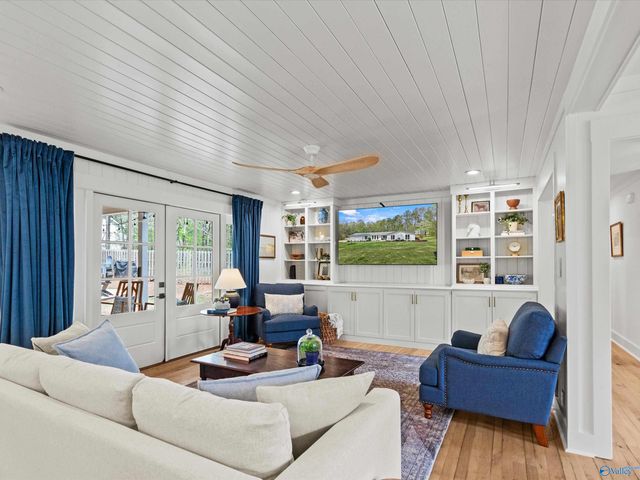 386 York Drive, Rogersville, AL 35652