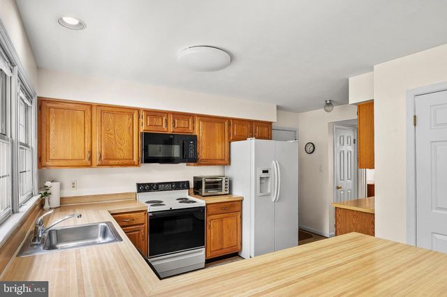 16111 AMETHYST LN, Bowie, MD 20716