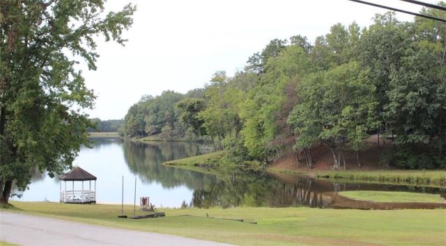 146 Canyon Pass, Cleveland, GA 30528