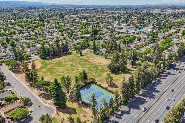 784 S Genevieve Lane, San Jose, CA 95128