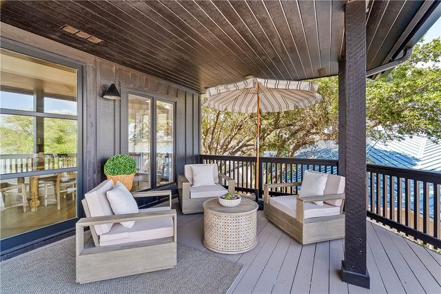 25 Bimini Dr, Rockport, TX 78382