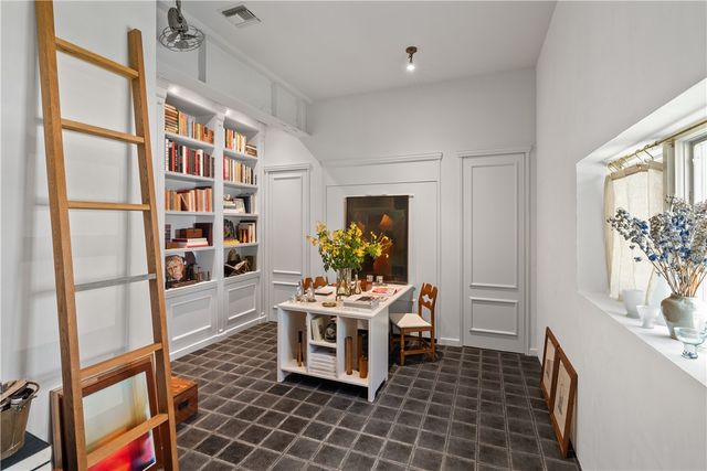 25 Bimini Dr, Rockport, TX 78382