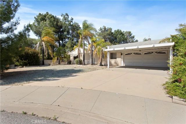 28040 Winthrop Court, Menifee, CA 92586