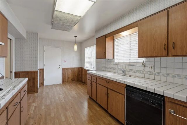 28040 Winthrop Court, Menifee, CA 92586