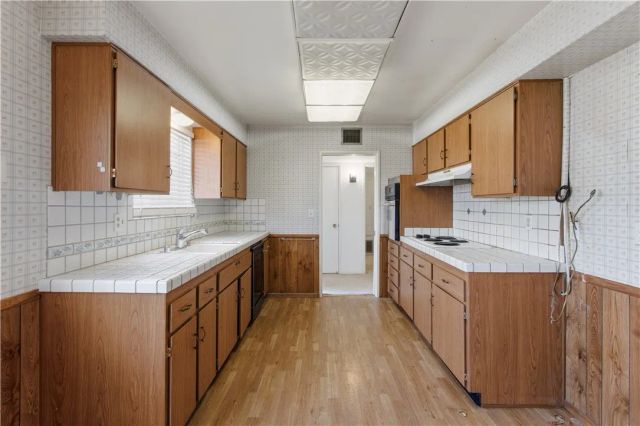 28040 Winthrop Court, Menifee, CA 92586