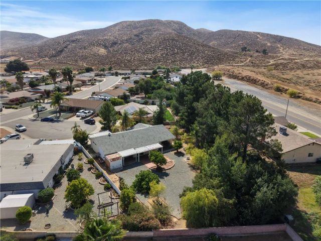 28040 Winthrop Court, Menifee, CA 92586