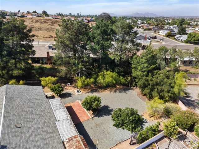 28040 Winthrop Court, Menifee, CA 92586