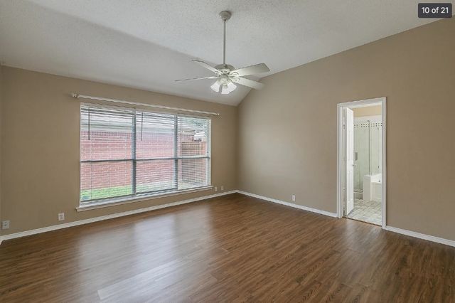 210 Madisson Drive, Euless, TX 76039