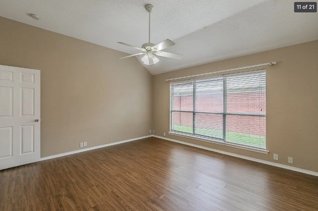 210 Madisson Drive, Euless, TX 76039