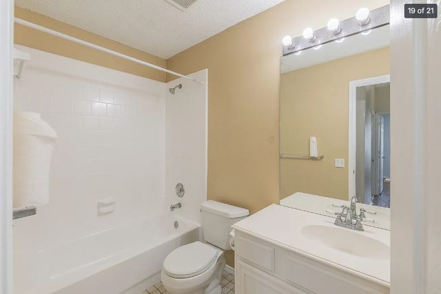 210 Madisson Drive, Euless, TX 76039