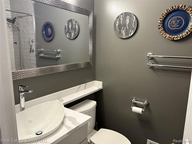 7283 Huntcliff 57, West Bloomfield, MI 48322