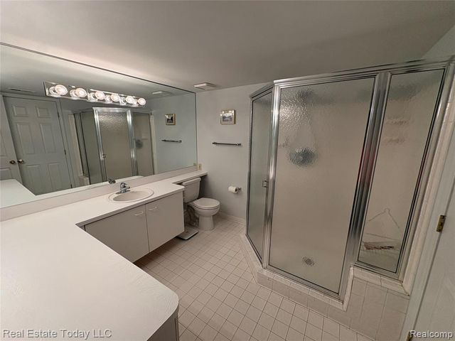 7283 Huntcliff 57, West Bloomfield, MI 48322