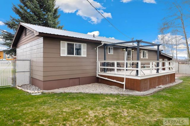 80 S 4th Street, Driggs, ID 83422