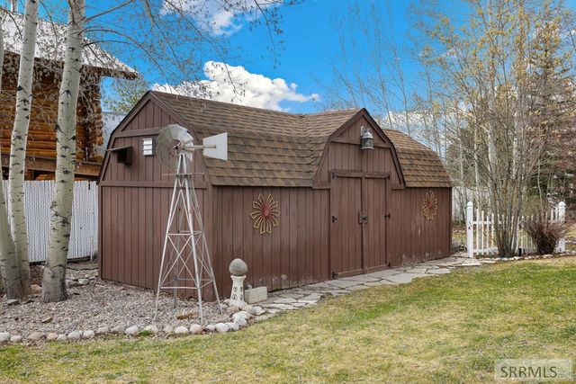 80 S 4th Street, Driggs, ID 83422