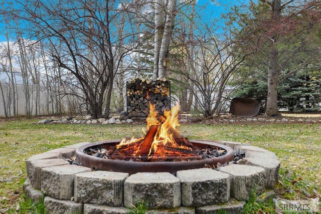 80 S 4th Street, Driggs, ID 83422