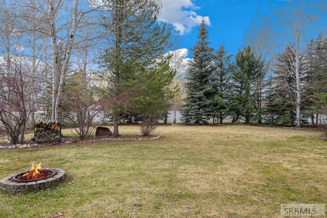 80 S 4th Street, Driggs, ID 83422