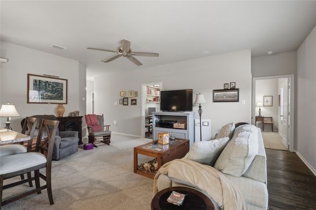 305 Breaux Lane, Mabank, TX 75147