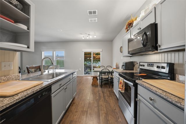 305 Breaux Lane, Mabank, TX 75147