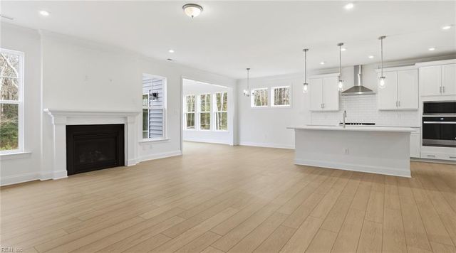 1126 Wharf Hill DR, Smithfield, VA 23430