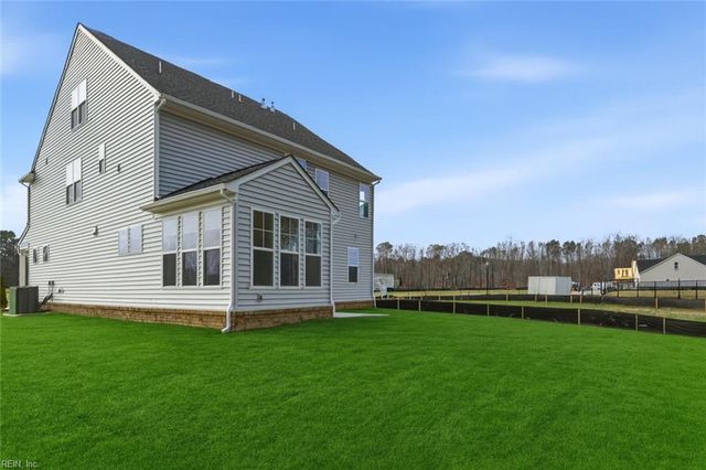 1126 Wharf Hill DR, Smithfield, VA 23430