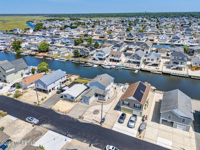 22 W Raritan Drive, Little Egg Harbor, NJ 08087