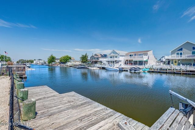 22 W Raritan Drive, Little Egg Harbor, NJ 08087
